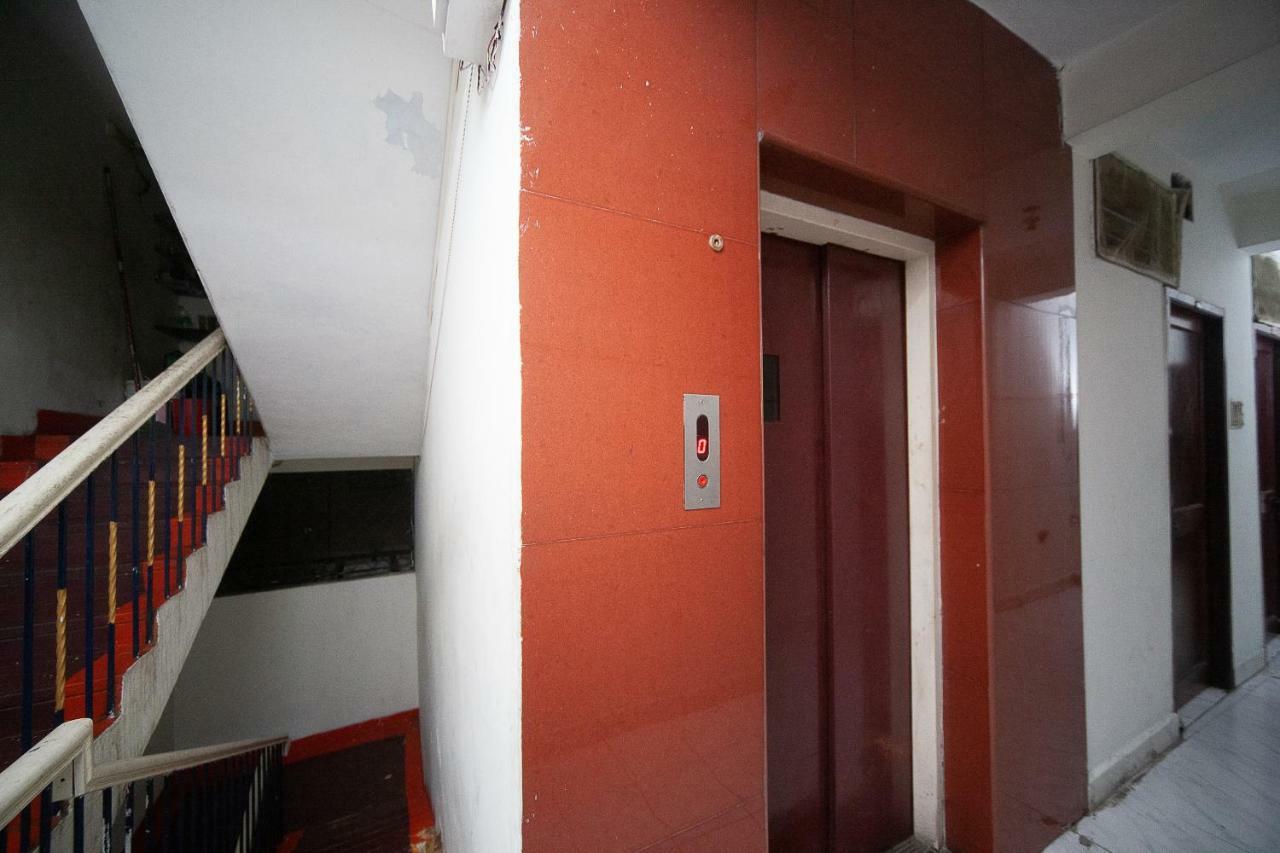สปอต ออน 38565 โฮเต็ล สุริยา ทิรุเพ็ญคธรรม สตรีท Hotel เชนไน ภายนอก รูปภาพ